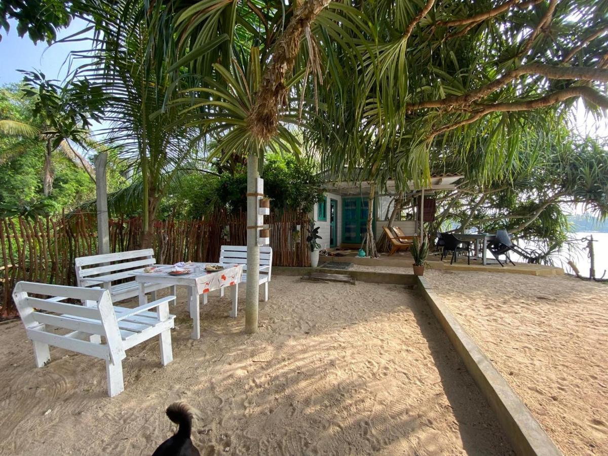 Miracle ocean Villa Matara Exteriör bild